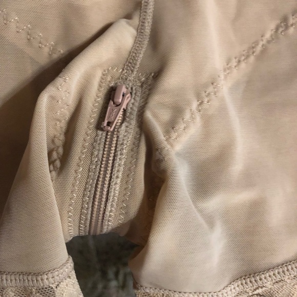 Body shaper - Picture 2 of 7